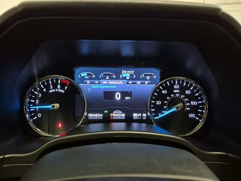 Used 2021 Ford Expedition Platinum image 11