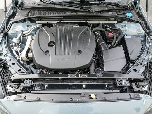 Used 2024 Volvo S60 B5 Core image 25