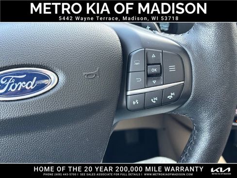 Used 2020 Ford Escape Titanium AWD/4WD image 21