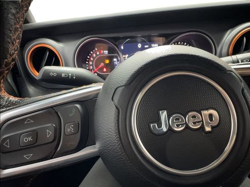 Used 2021 Jeep Gladiator Mojave AWD/4WD image 41