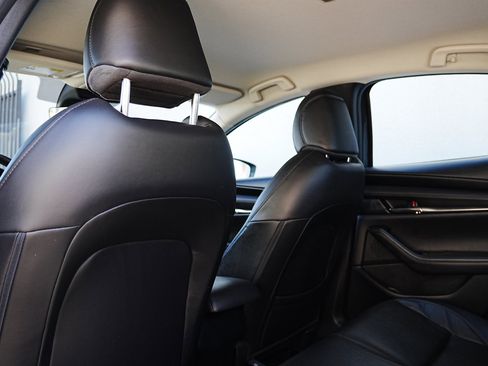 Used 2020 MAZDA MAZDA3 Sedan w/ Preferred Package image 12