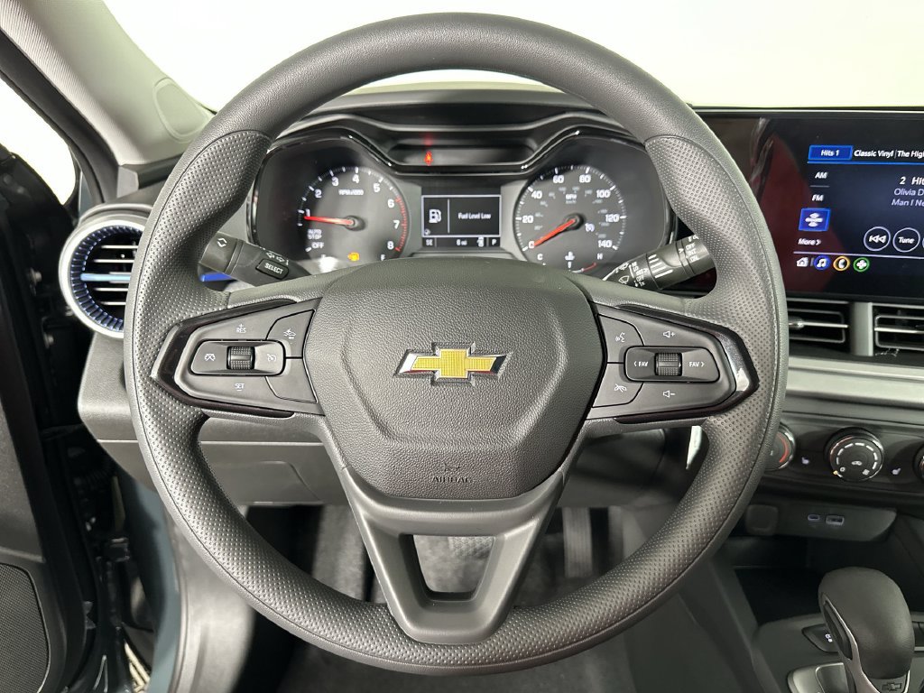 New 2026 Chevrolet Trax LS w/ LS Convenience Package FWD image 12