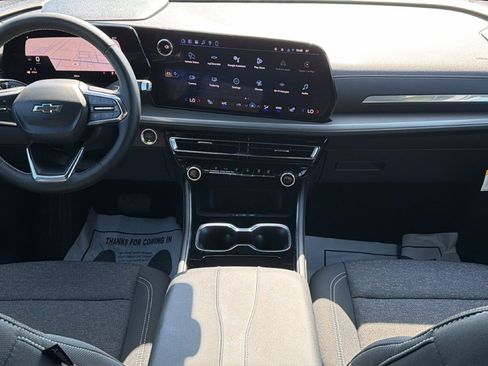 New 2026 Chevrolet Traverse LT w/ Midnight/Sport Edition FWD image 24