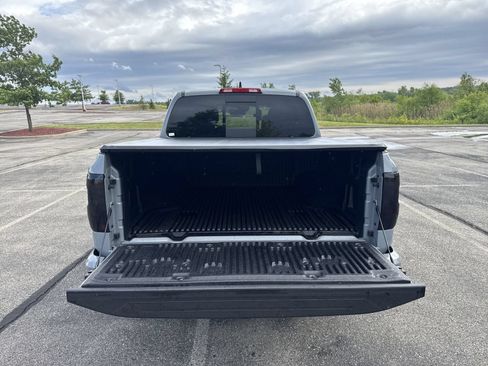 Used 2025 Nissan Frontier PRO-4X AWD/4WD image 28