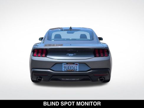 Used 2025 Ford Mustang Coupe RWD image 8