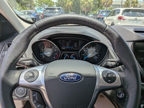 Used 2015 Ford Escape Titanium w/ Equipment Group 301A FWD image 27