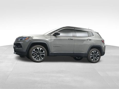 Used 2023 Jeep Compass Limited AWD/4WD image 10
