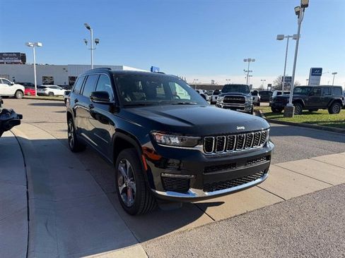 New 2025 Jeep Grand Cherokee L Limited w/ Luxury Tech Group II image 3