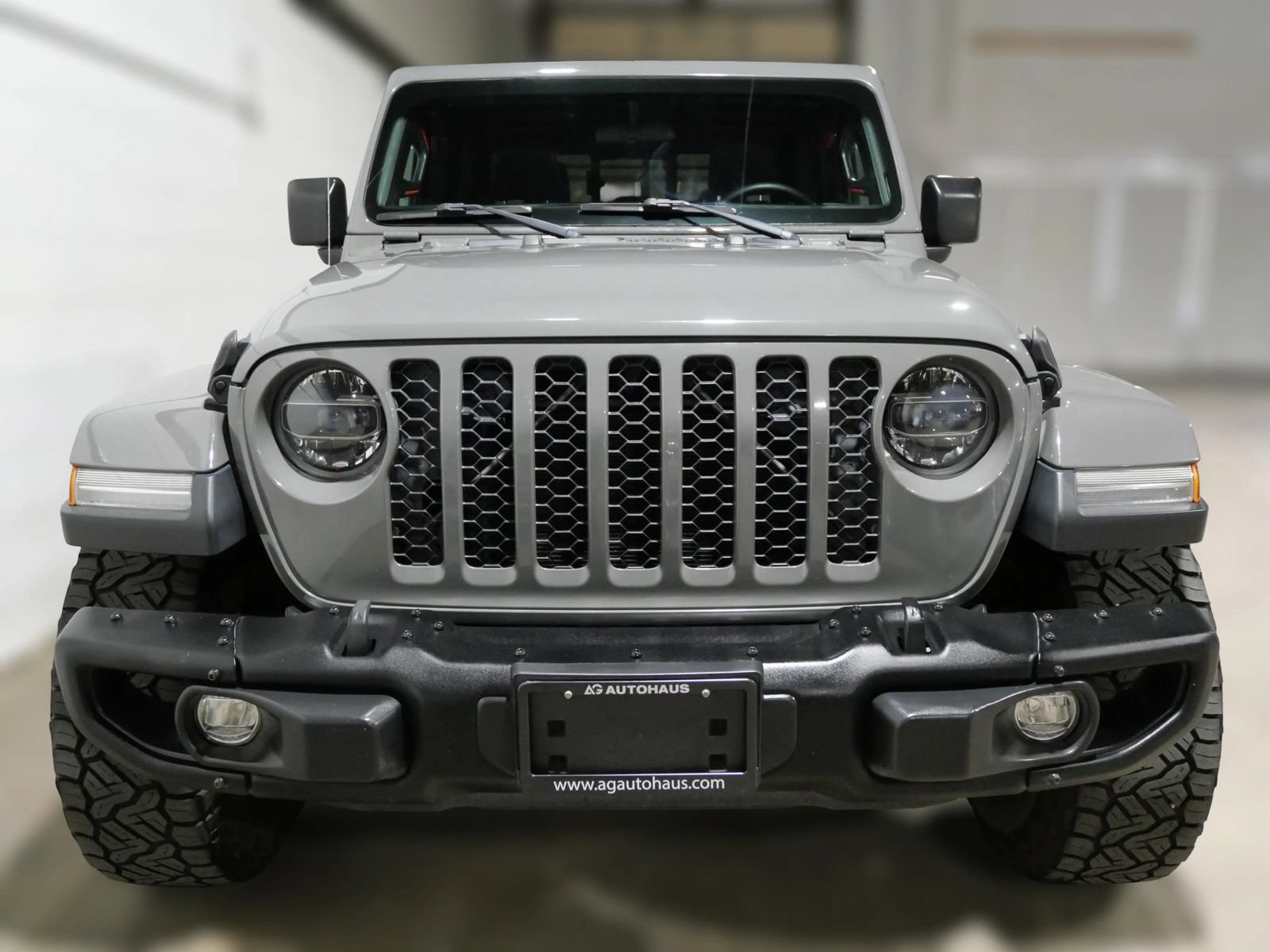 Used 2021 Jeep Gladiator Sport AWD/4WD image 2