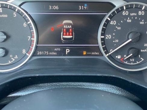 Certified 2024 Nissan Pathfinder SL w/ SL Premium Package image 21