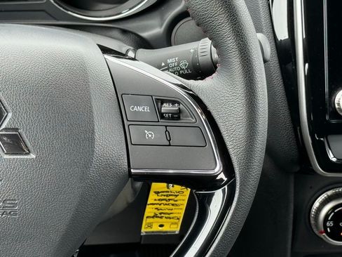 Used 2025 Mitsubishi Outlander Sport AWD image 28