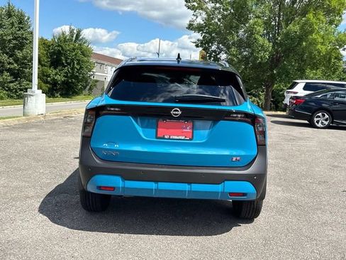 New 2026 Nissan Kicks SR FWD image 5