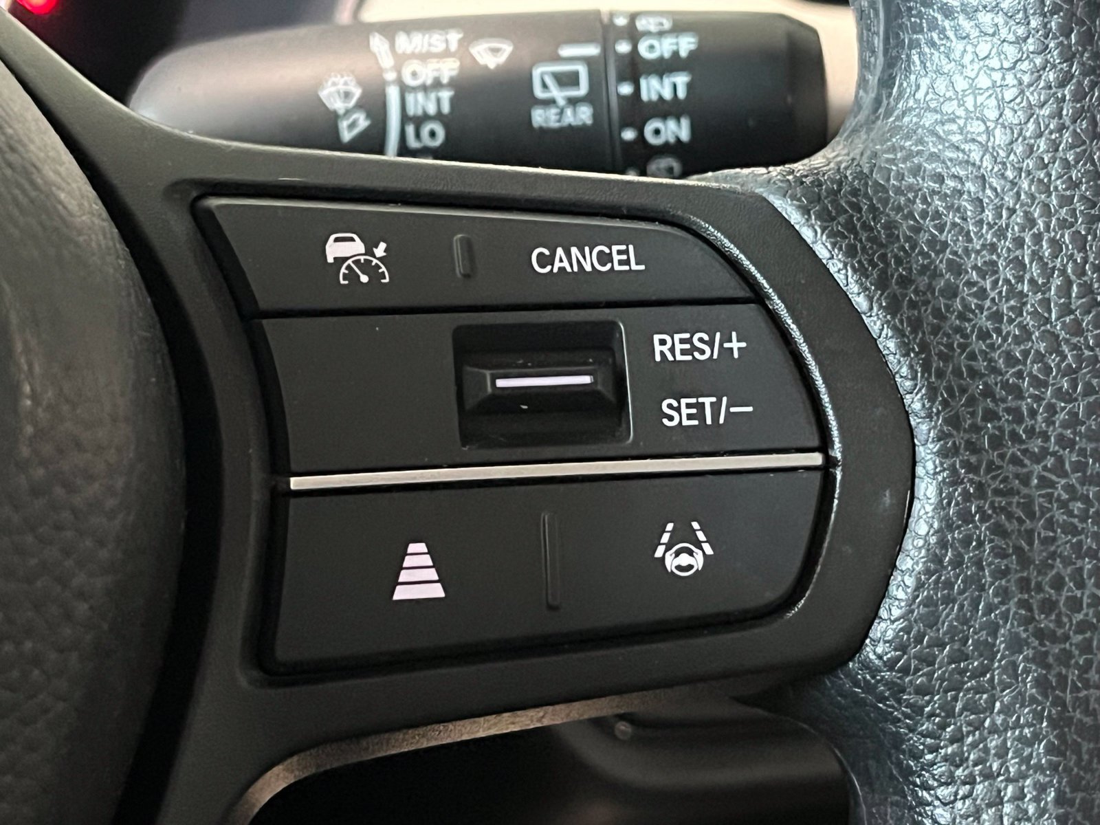 Used 2024 Honda HR-V LX image 28