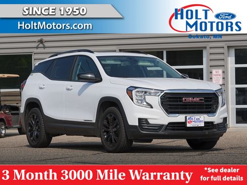 Used 2022 GMC Terrain SLE w/ Driver Convenience Package AWD/4WD image 1