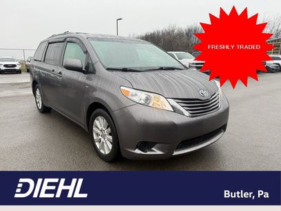 Used 2017 Toyota Sienna LE