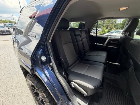 Used 2021 Toyota 4Runner SR5 Premium w/ Moonroof Package RWD image 28