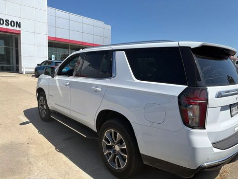 Used 2024 Chevrolet Tahoe LT w/ LT Signature Package RWD image 8