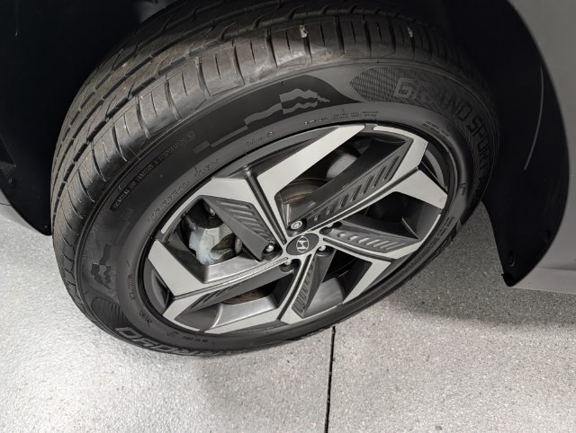 Used 2024 Hyundai Tucson Limited AWD/4WD image 9