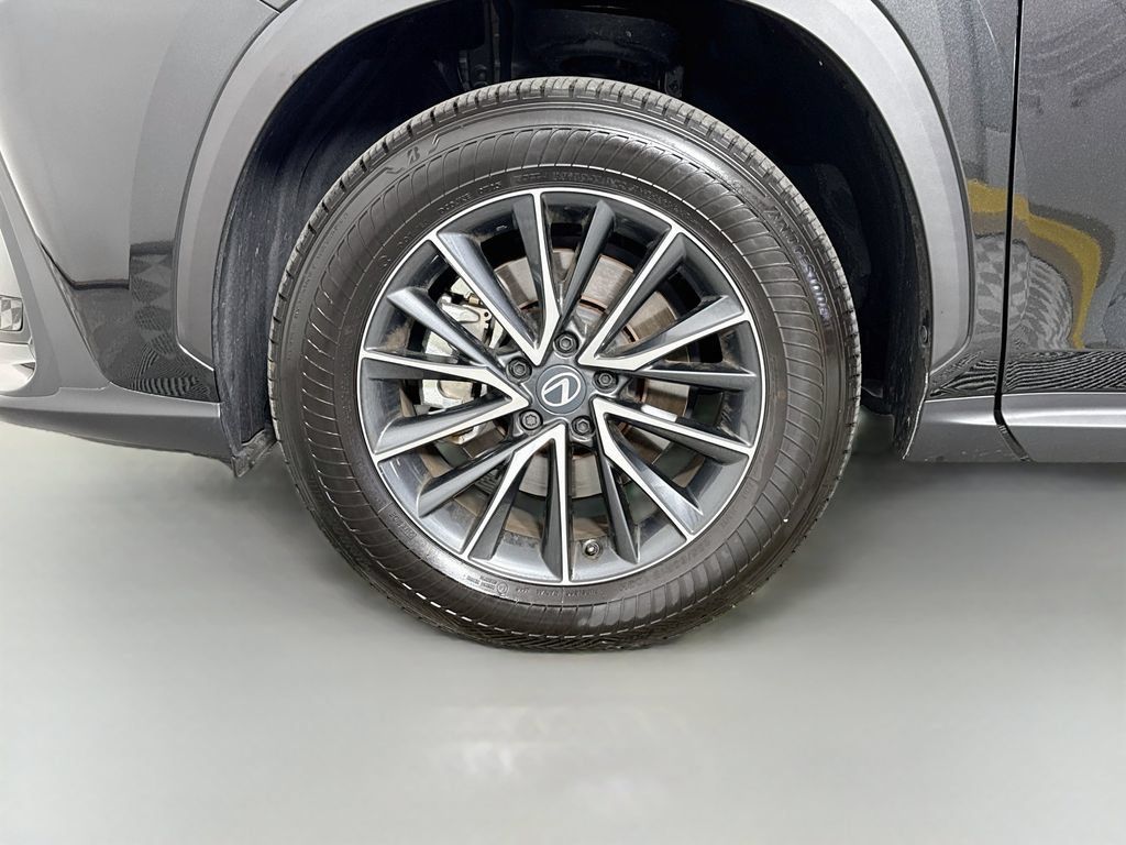Certified 2026 Lexus NX 350 AWD w/ Accessory Package (2T) image 32