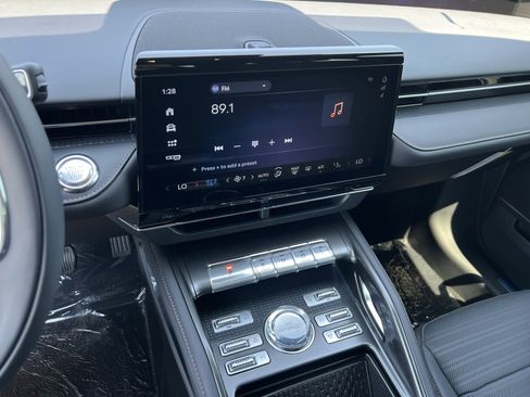 New 2025 Lincoln Nautilus Reserve w/ Jet Appearance Package image 19