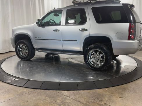 Used 2013 GMC Yukon Denali image 7