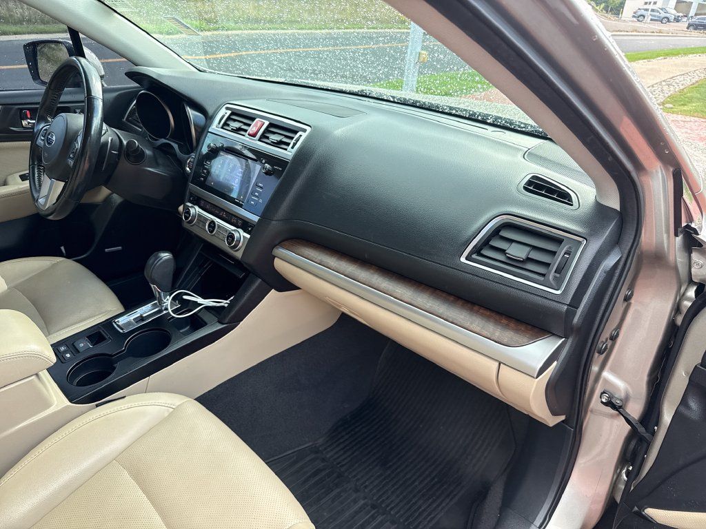 Used 2016 Subaru Outback 2.5i Limited AWD/4WD image 31
