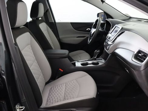 Used 2020 Chevrolet Equinox LS FWD image 18