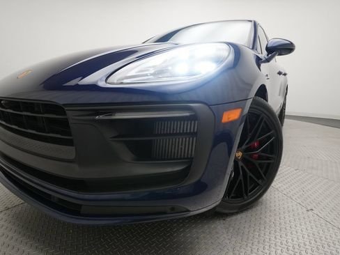 Certified 2022 Porsche Macan GTS w/ Premium Package Plus AWD/4WD image 31