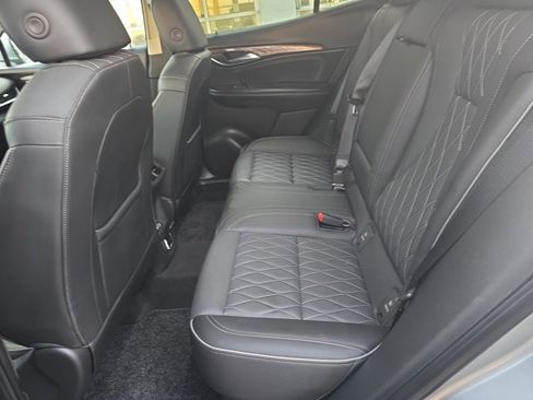 Used 2023 Buick Envision Avenir image 15