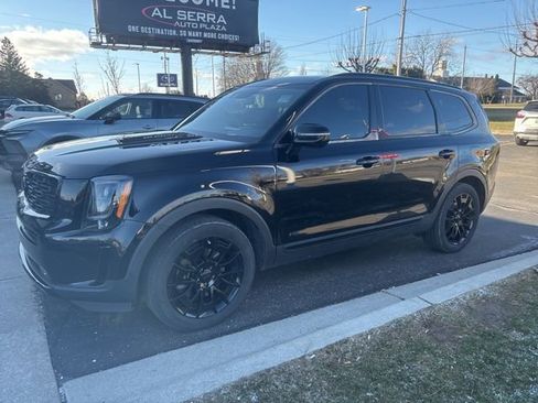 Used 2021 Kia Telluride SX w/ SX Prestige Package image 2