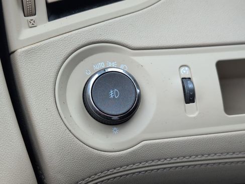 Used 2010 Buick LaCrosse CXL w/ Luxury Package image 22