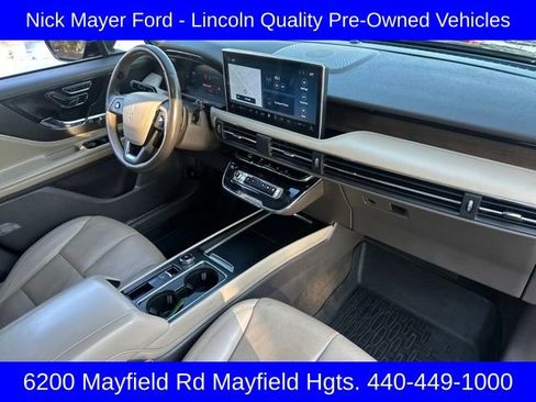 Used 2023 Lincoln Corsair Reserve image 11