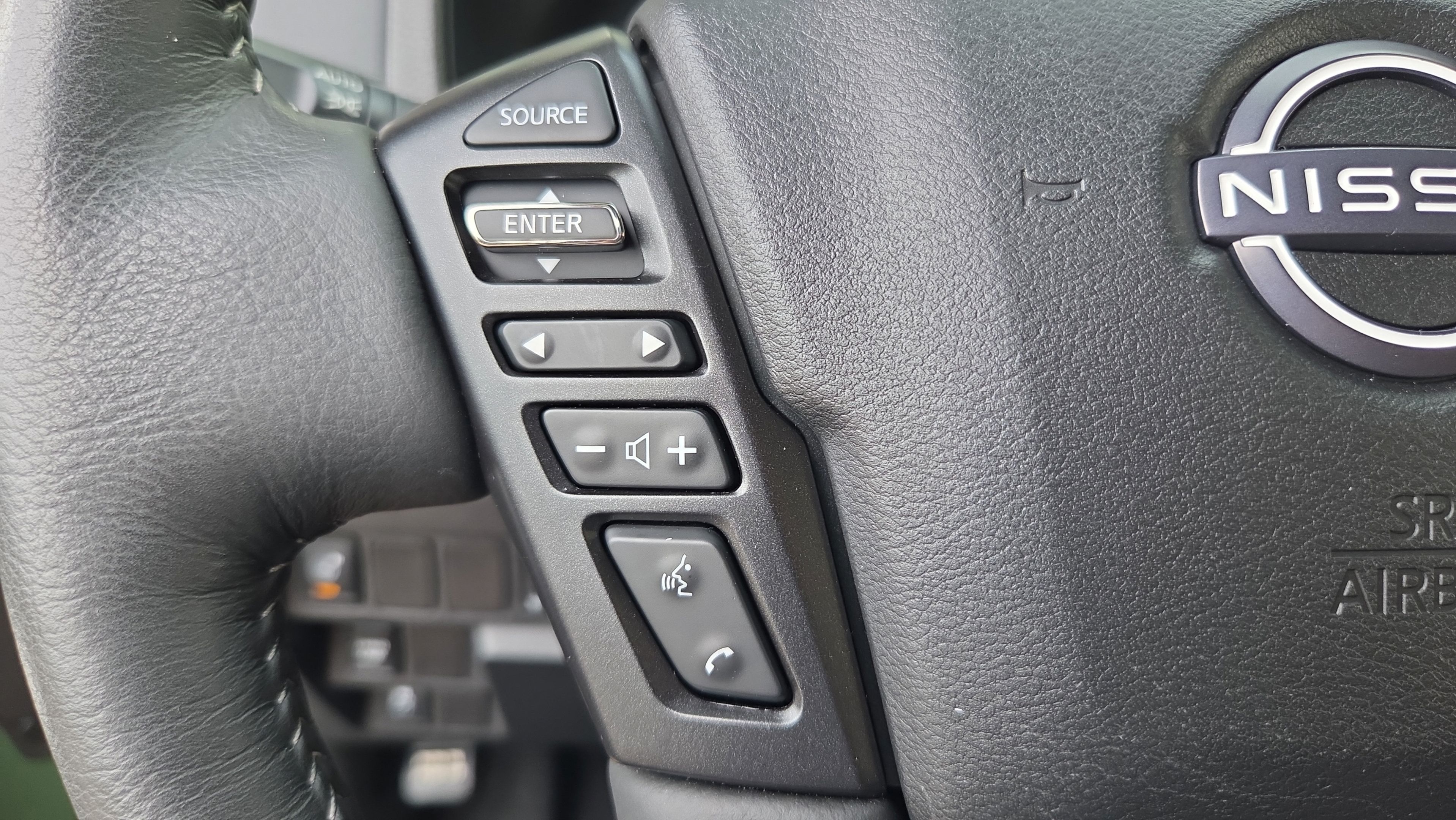 Used 2024 Nissan Frontier SV w/ SV Convenience Package RWD image 25