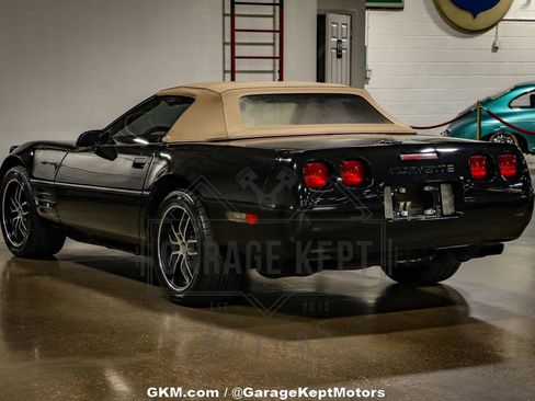 Used 1992 Chevrolet Corvette Convertible image 11