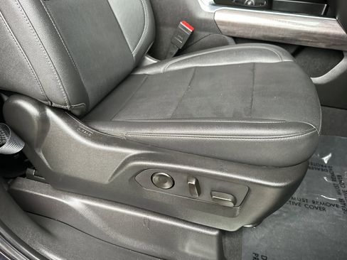 Certified 2024 Chevrolet Silverado 3500 LTZ w/ LTZ Premium Package image 21