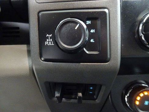 Used 2021 Ford F250 XL w/ Power Equipment Group image 31