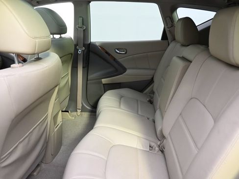 Used 2013 Nissan Murano LE w/ Platinum Pkg AWD/4WD image 16