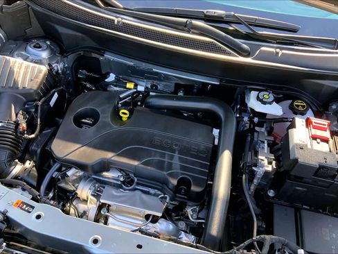 Used 2025 Chevrolet Equinox LT w/ Midnight Edition image 30