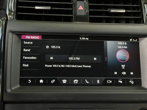 Used 2020 Land Rover Discovery SE image 21