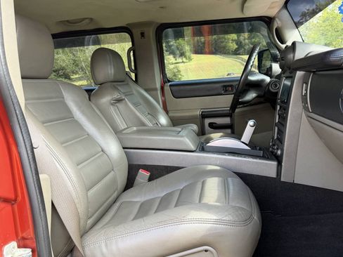 Used 2003 HUMMER H2 w/ Preferred Equipment Group AWD/4WD image 36
