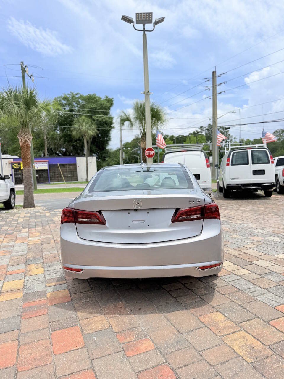 Used 2017 Acura TLX FWD image 7
