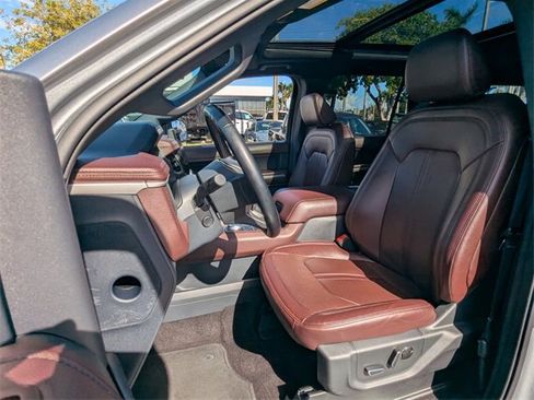Used 2023 Ford Expedition Max Limited image 7