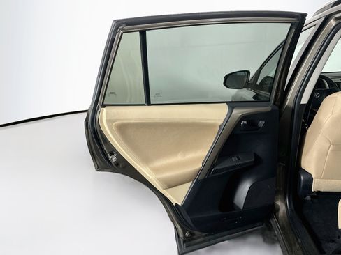 Used 2013 Toyota RAV4 LE FWD image 24