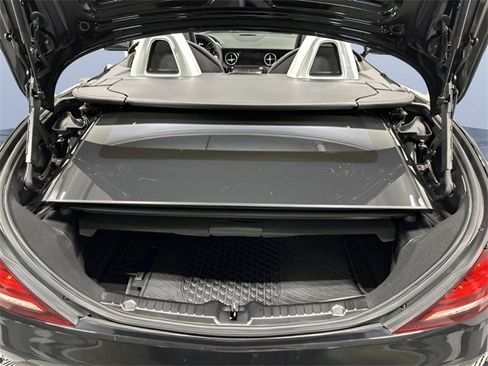 Used 2020 Mercedes-Benz SLC 300 image 13