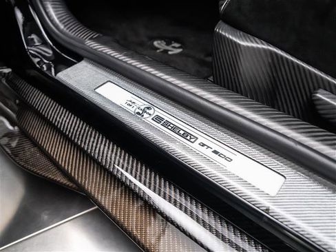 Used 2022 Ford Mustang Shelby GT500 w/ Carbon Fiber Track Pack image 17