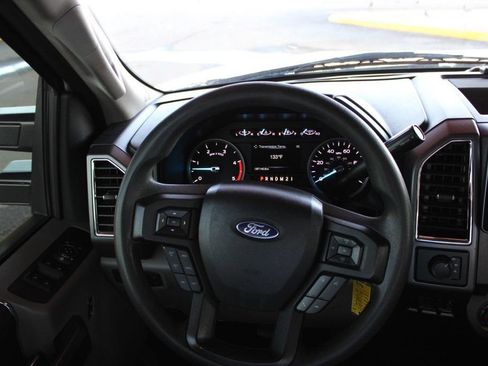 Used 2018 Ford F250 XLT AWD/4WD image 11