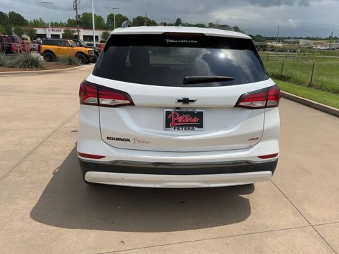 Used 2022 Chevrolet Equinox RS w/ RS Leather Package FWD image 8