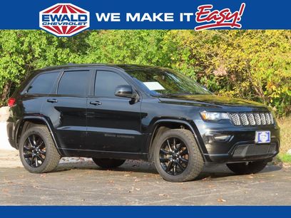 Used 2017 Jeep Grand Cherokee Altitude