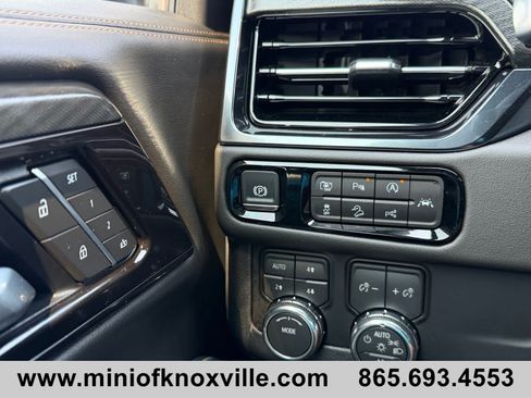 Used 2026 GMC Yukon XL AT4 AWD/4WD image 25
