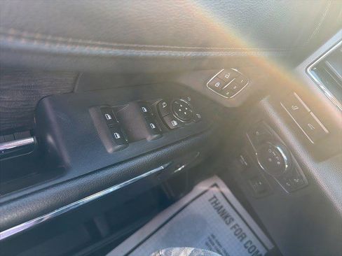 Used 2020 Ford Expedition Limited image 24